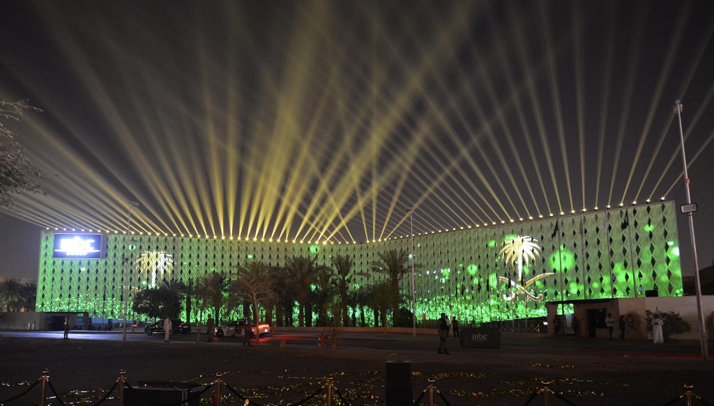 Наружный луч с подвижной головкой